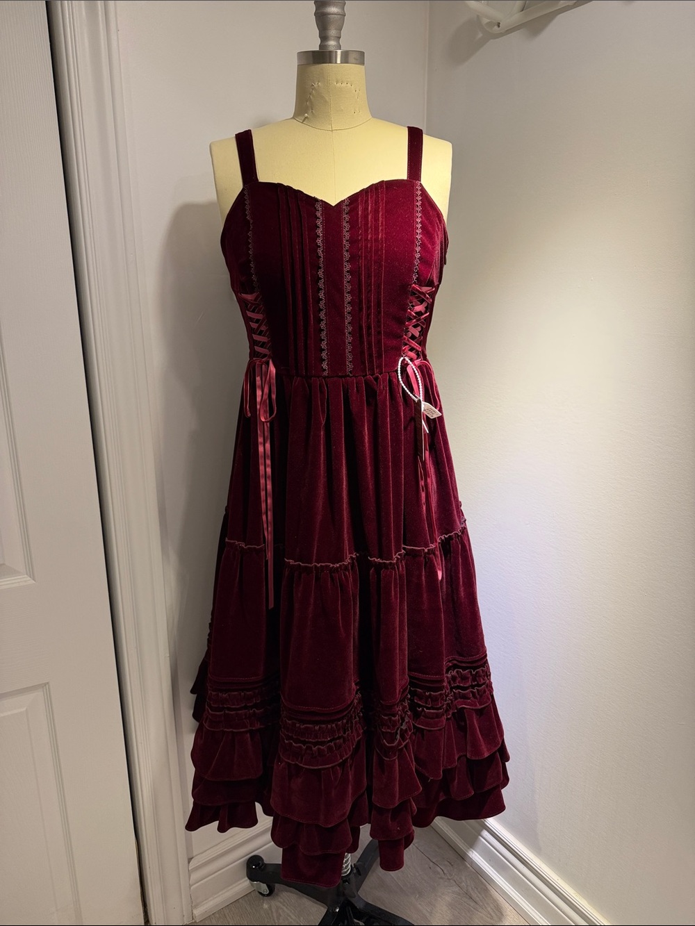 Lolita Women's Burgundy Velvet Corset Midi Dress (Halloween)